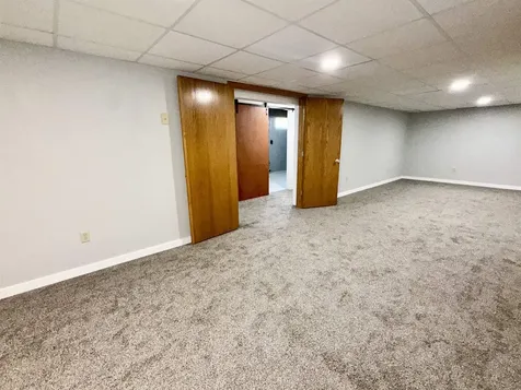 3867 Cedar Terrace Drive Waterloo IA 50702