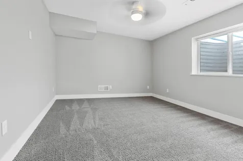 4606 Gloria Street Cedar Falls IA 50613
