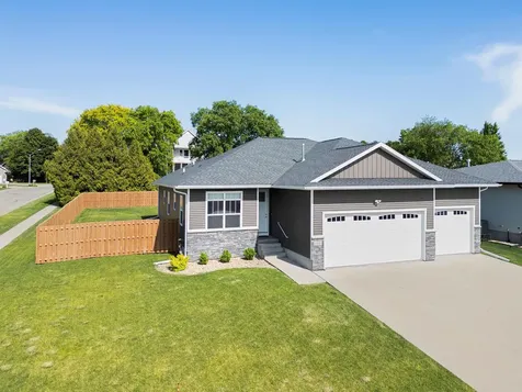 4606 Gloria Street Cedar Falls IA 50613
