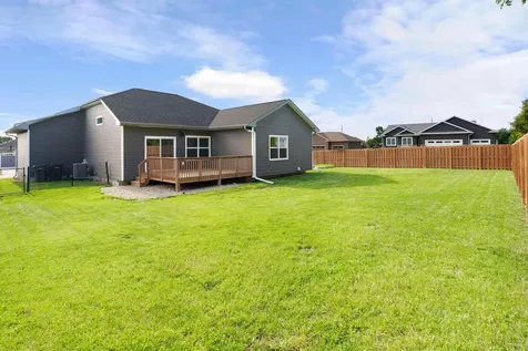 4606 Gloria Street Cedar Falls IA 50613