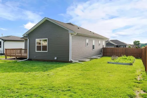 4606 Gloria Street Cedar Falls IA 50613
