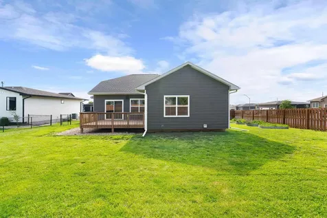 4606 Gloria Street Cedar Falls IA 50613