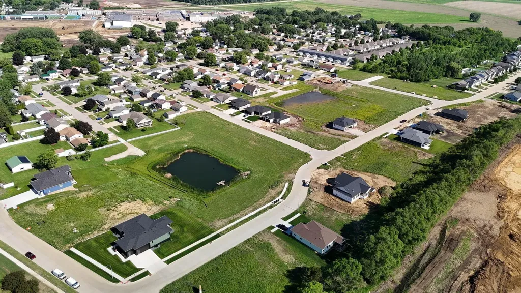4628 Luke Street Cedar Falls IA 50613