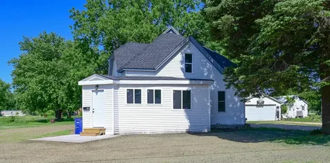 825 Jackson Street Lamont IA 50650