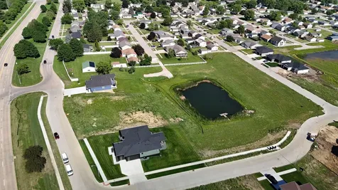 4102 Mark Drive Cedar Falls IA 50613
