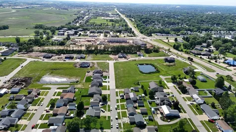 4419 Luke Street Cedar Falls IA 50613