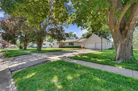554 7th Street Jesup IA 50648