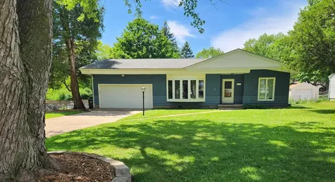 3119 Hillcrest Drive Cedar Falls IA 50613