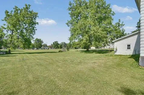 209 Hayes Street W Hazleton IA 50641