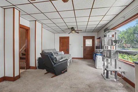209 Hayes Street W Hazleton IA 50641