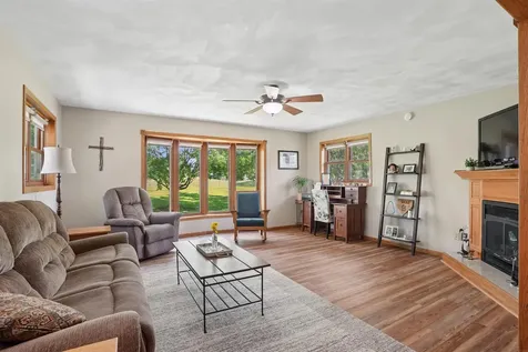 5703 Aster Lane Waterloo IA 50701