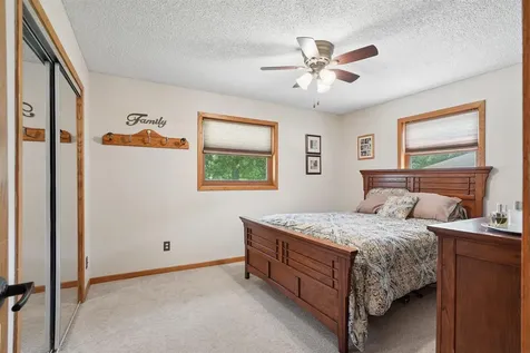 5703 Aster Lane Waterloo IA 50701