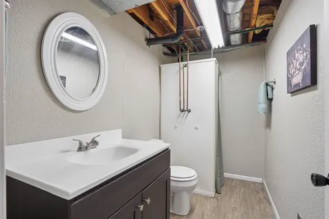 5703 Aster Lane Waterloo IA 50701