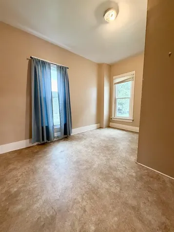 143 S. Elk Run Road Waterloo IA 50707