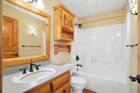 709 Lake Ridge Drive Cedar Falls IA 50613