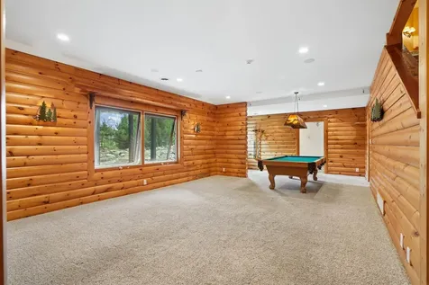 709 Lake Ridge Drive Cedar Falls IA 50613