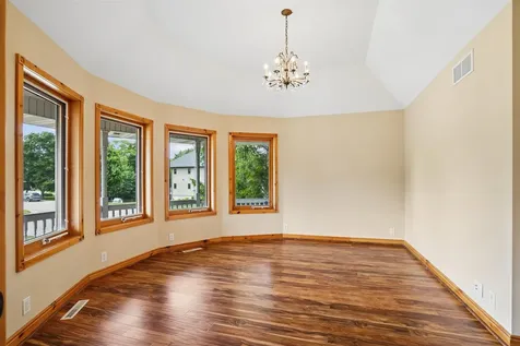 709 Lake Ridge Drive Cedar Falls IA 50613