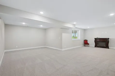 185 Eagle Ridge Drive Waverly IA 50677