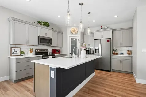 185 Eagle Ridge Drive Waverly IA 50677