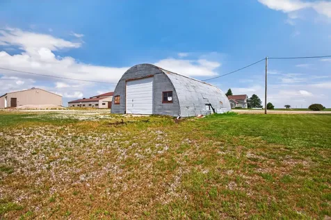 2996 Highway 8 Dysart IA 52224