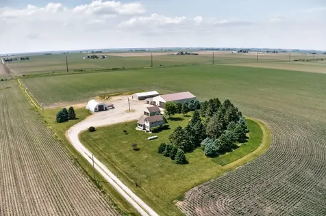 2996 Highway 8 Dysart IA 52224