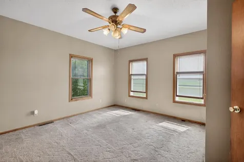 2996 Highway 8 Dysart IA 52224