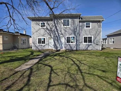406-408 Gladys Street Waterloo IA 50702