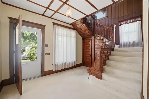 203 1st Avenue NE Oelwein IA 50662