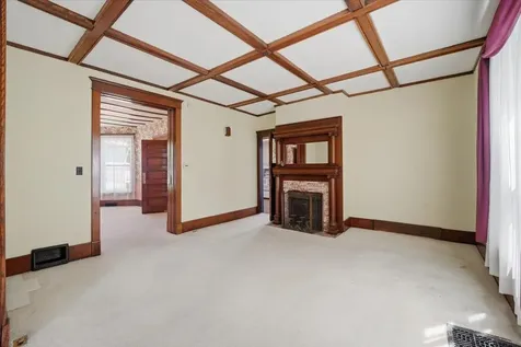 203 1st Avenue NE Oelwein IA 50662