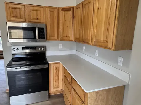 1737 SE Bever Avenue Cedar Rapids IA 52403