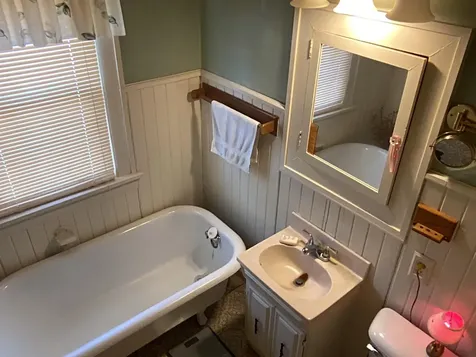 408 Kingsley Avenue Waterloo IA 50701