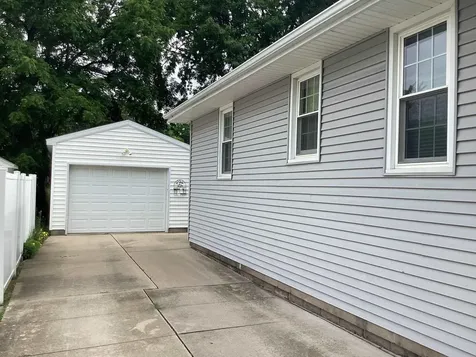408 Kingsley Avenue Waterloo IA 50701