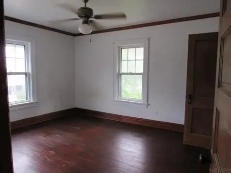 424 S Chestnut Street Monticello IA 52310