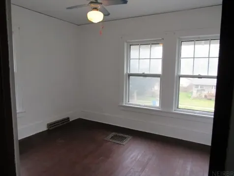 424 S Chestnut Street Monticello IA 52310