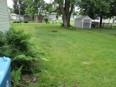 424 S Chestnut Street Monticello IA 52310