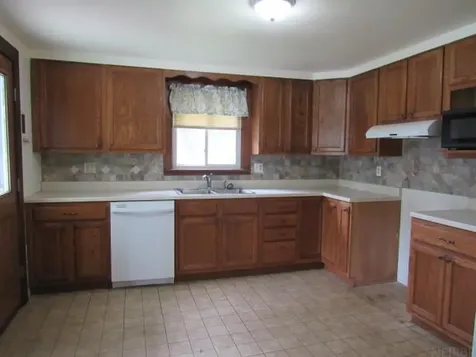 424 S Chestnut Street Monticello IA 52310