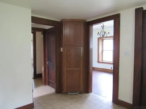 424 S Chestnut Street Monticello IA 52310