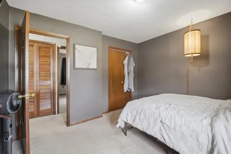 1902 12th Street Eldora IA 50627