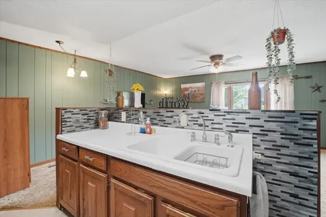1902 12th Street Eldora IA 50627