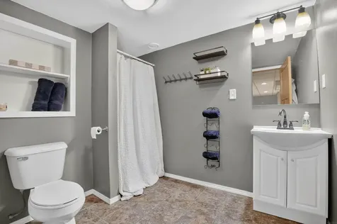 2614 Garden Avenue Cedar Falls IA 50613