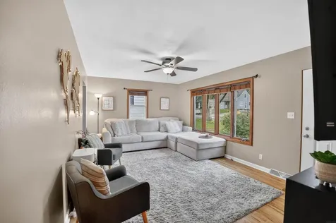 2614 Garden Avenue Cedar Falls IA 50613