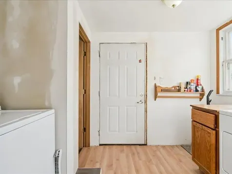 323 N Frederick Avenue Oelwein IA 50662