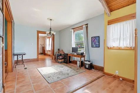 520 2nd Street SE Oelwein IA 50662