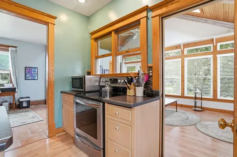 520 2nd Street SE Oelwein IA 50662