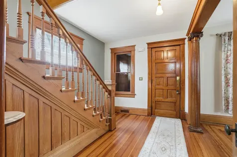 520 2nd Street SE Oelwein IA 50662
