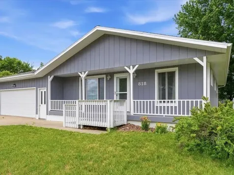 818 Sycamore Street Janesville IA 50647
