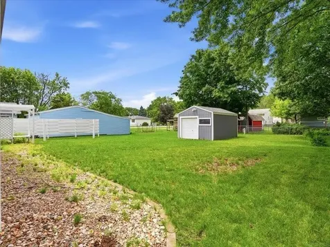 818 Sycamore Street Janesville IA 50647