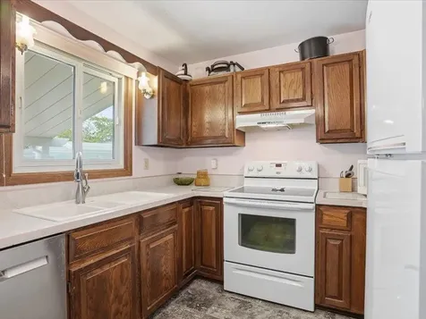 818 Sycamore Street Janesville IA 50647