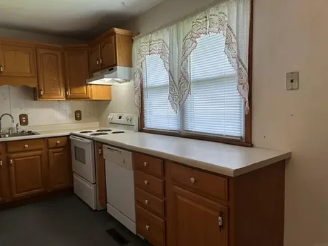 607 9th Street Charles City IA 50616
