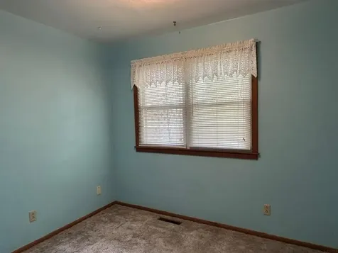607 9th Street Charles City IA 50616